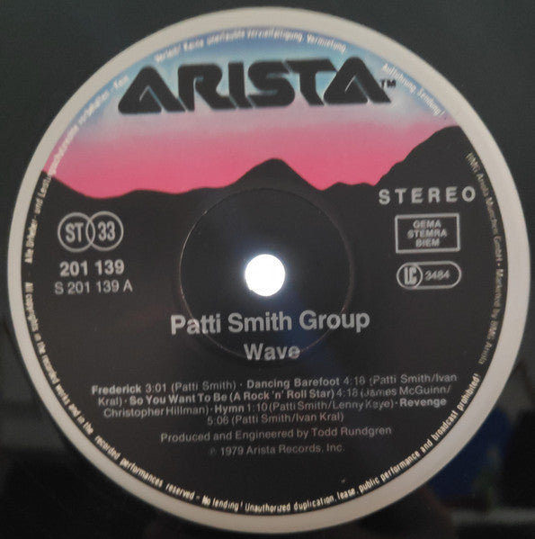 Patti Smith Group. Wave ( Re Issue ) VG+VG