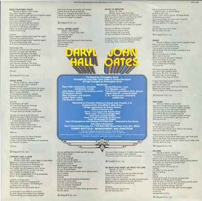 Daryl Hall & John Oates.  Bigger Than Both Of Us VG+VG